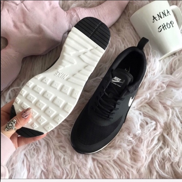 NWT Nike Air Max Thea Black - Picture 6 of 8
